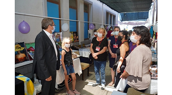  Ayvalık Kadın El Emekleri Pazarı Açıldı