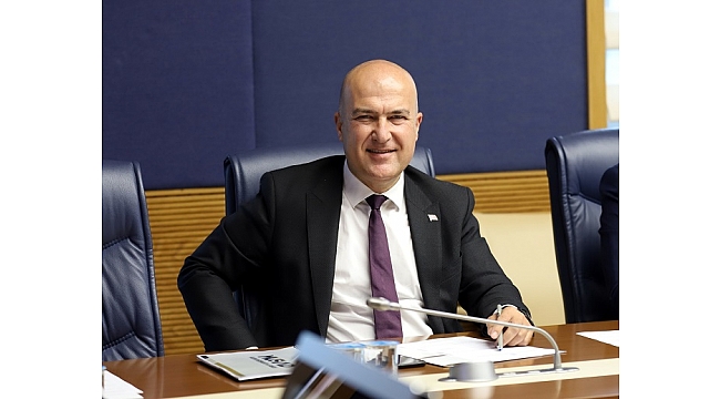 Bakan'dan  kamudaki ikinci üçüncü maaşları kaldıracak yasa teklifi