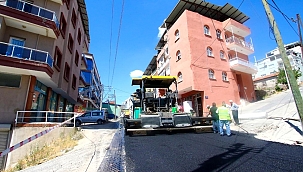 Bayraklı'nın 24 mahallesinde asfaltlama seferberliği