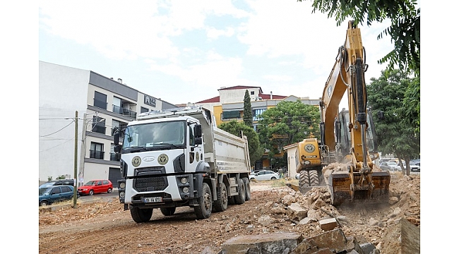 Buca’da kaçak moloz alanına otopark neşteri