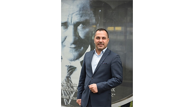 Denizlerde Bayrağımızı Daha Yukarı Çekmeliyiz