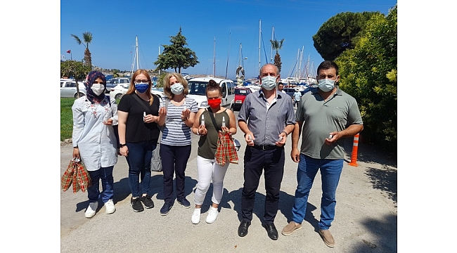 Foça AK Parti'den Babalar Günü Etkinliği