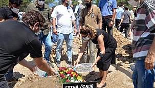 Göztepe efsane futbolcusunu uğurladı