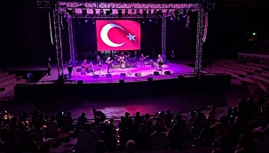 İzmir Uluslararası Film ve Müzik Festivali devam ediyor