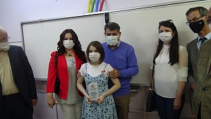 İZSANDER, Sandıklılı dünya klavye şampiyonlarını ödüllendirdi