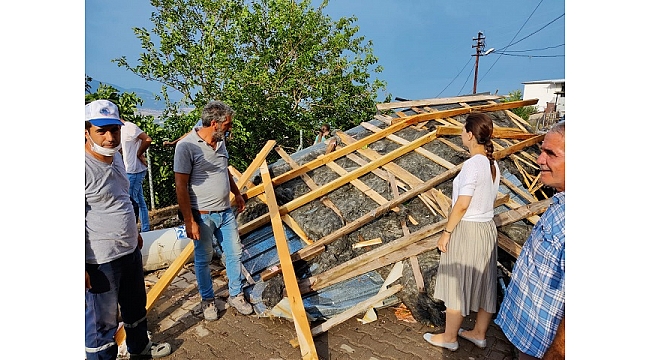 Kemalpaşa’da Fırtına Sonrası Ekipler Teyakkuzda