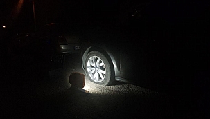 Polis kendisine bıçakla saldıran şüpheliyi vurarak etkisiz hale getirdi