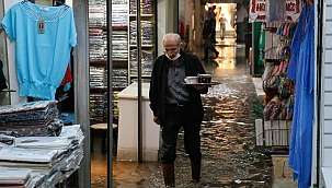 Sağanak su baskınlarına neden oldu (2)