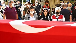 Şehit Öztürk'ün cenazesi İzmir'de defnedildi