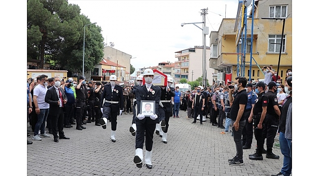 Şehit Polis Denizli'de toprağa verildi