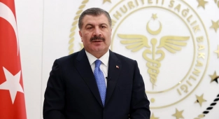 "Aktif vakalarımızın yaklaşık yüzde 87'si aşısı tamamlanmamış kişiler"