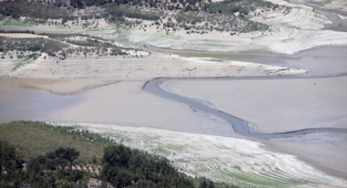 Arapapıştı Kanyonundaki sular kuraklık nedeniyle çekildi