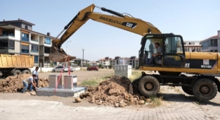 Ayvalık’ta Konteynerler Yeraltına Alınıyor