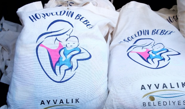 Ayvalıklı Bebeklere Hoş Geldin Armağanı