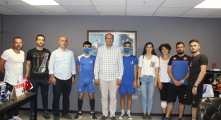 Badmintonda İzmir’in gururu oldular
