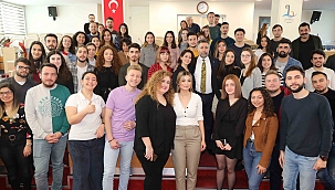 Bayraklı Belediyesi Ve Skgd'den Gençler İçin Ab Projesi