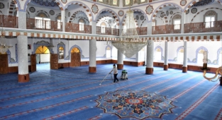 Bornova Bayrama hazır