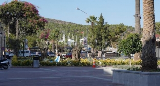 Çeşme yeni meydanına kavuştu!