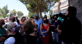 Depremzedeler hakkını arıyor