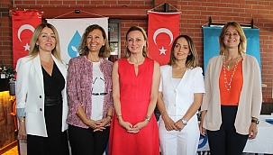 Deva Partisi Gaziemir İlçe Başkanı Elif Akyavaş
