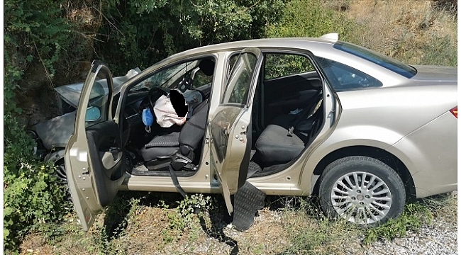 Düğüne giderken kaza yaptılar 3 ölü
