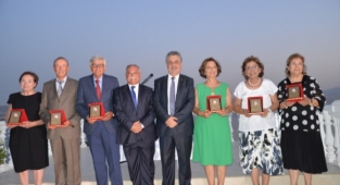 ‘Emektar’ Eczacılara Vefa