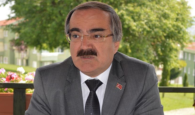 Eski Sakarya Valisi Hüseyin Avni Coş hayatını kaybetti