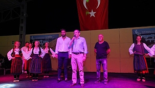 Halk Oyunları Festivali Renkli Geçti