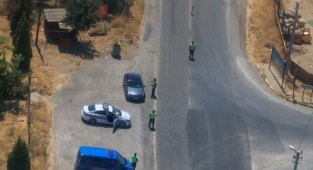 İzmir'de jandarmadan helikopterle trafik denetimi