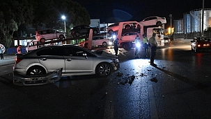 İzmir’de meydana gelen trafik kazasında 2 kişi yaralandı