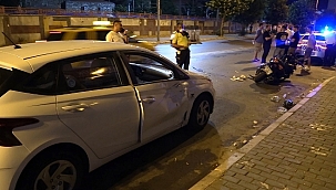 Motosikletle otomobilin çarpışması sonucu 2 kişi yaralandı