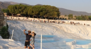 Pamukkale, salgın sonrası dönemin en yüksek ziyaretçi sayısına ulaştı
