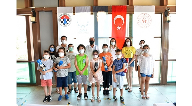 Satranç Turnuvası Finalleri Çiğli’de Oynandı