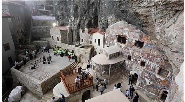 Sümela Manastırı 5 yıllık restorasyonun ardından ziyarete açıldı