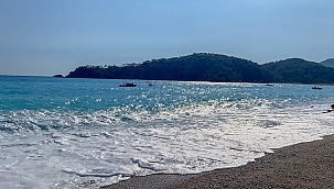 Tur teknesinin batması sonucu 3 kişi yaralandı