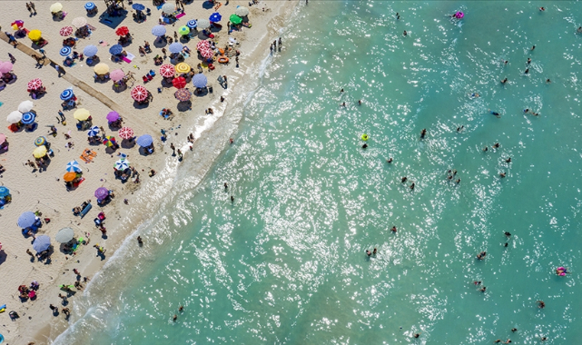 Turizm geliri yılın ikinci çeyreğinde 3 milyar doları geçti