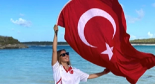 Türkiye’nin gururu Şahika Ercümen