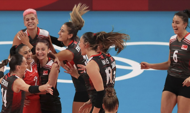 A Milli Kadın Voleybol Takımı Kadrosu Açıklandı