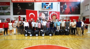 Başkan Sandal'dan Amatör Spor Kulüplerine Can Suyu