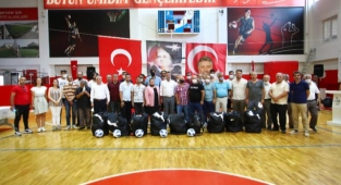 Başkan Sandal'dan Amatör Spor Kulüplerine Can Suyu
