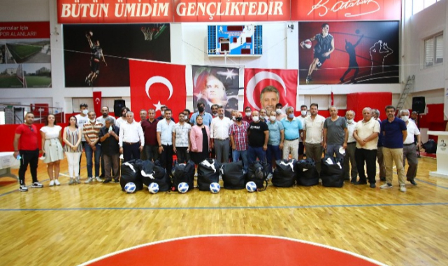 Başkan Sandal'dan Amatör Spor Kulüplerine Can Suyu