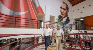 Başkan Soyer Kemalpaşa’daki hizmet raporunu açıkladı