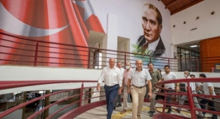 Başkan Soyer Kemalpaşa’daki hizmet raporunu açıkladı