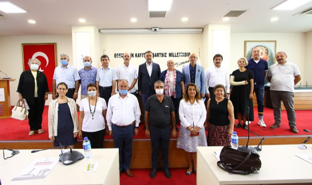 Bayraklı Kent Konseyi başkanını seçti