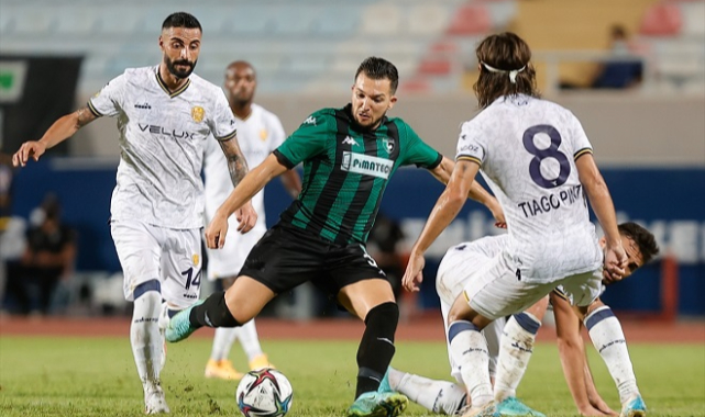 Denizlispor kendi evinde yıkıldı