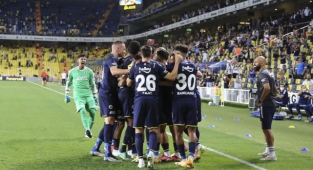 Fenerbahçe, Avrupa Ligi play-off turu ilk maçından galibiyetle ayrıldı