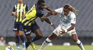 Fenerbahçe, Dinamo Kiev ile berabere kaldı