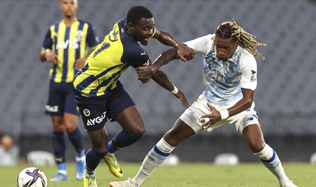 Fenerbahçe, Dinamo Kiev ile berabere kaldı