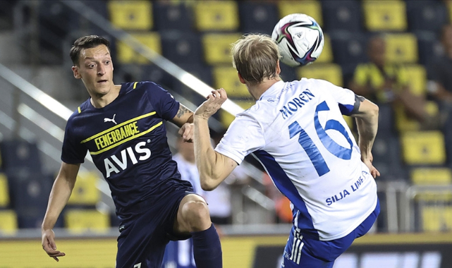 Fenerbahçe tur için 1 adım önde