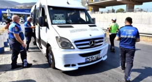 İzmir Büyükşehir Belediyesi’nden trafik kazalarına karşı denetim